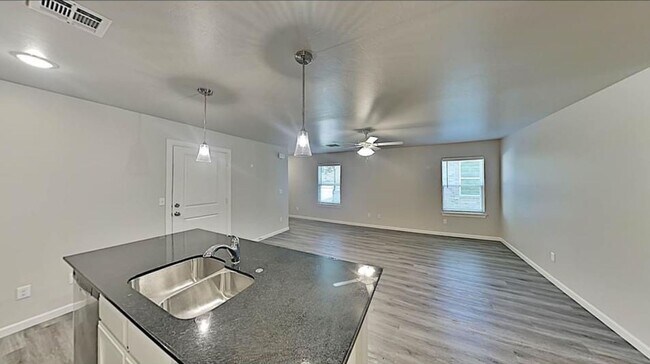 Foto del edificio - 2 Bed 2 Bath 2 Car Garage Duplex in Summit...