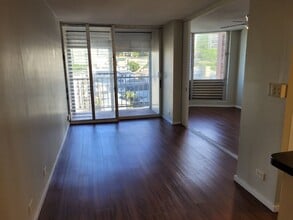 Building Photo - 1535 Pensacola St