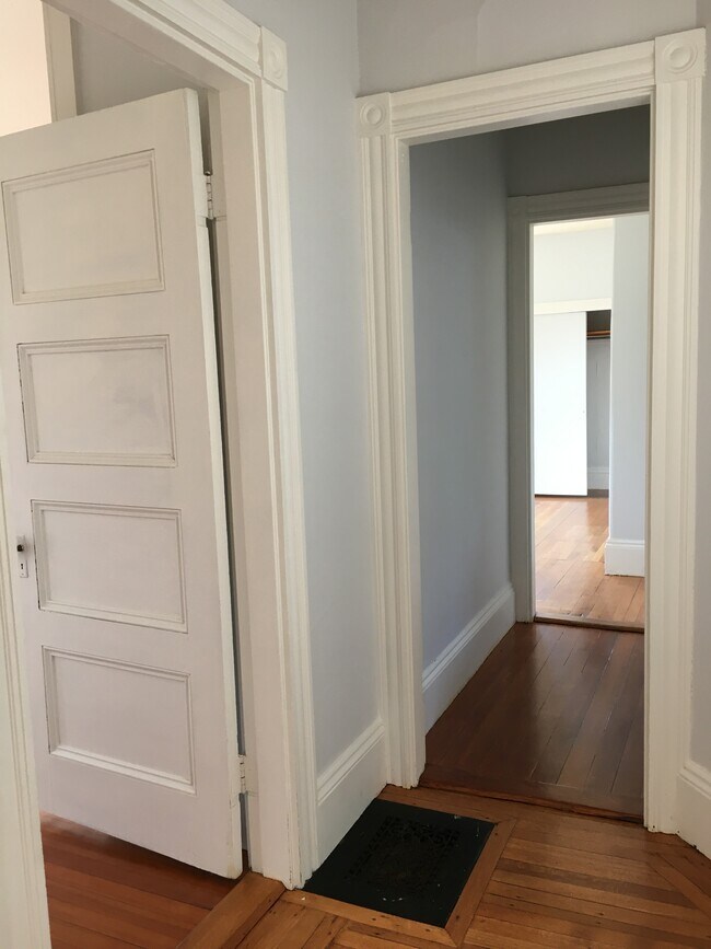 Foto del edificio - 413 Cherry St