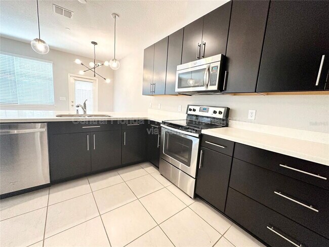 Photo - 122 Zamora Pl Townhome