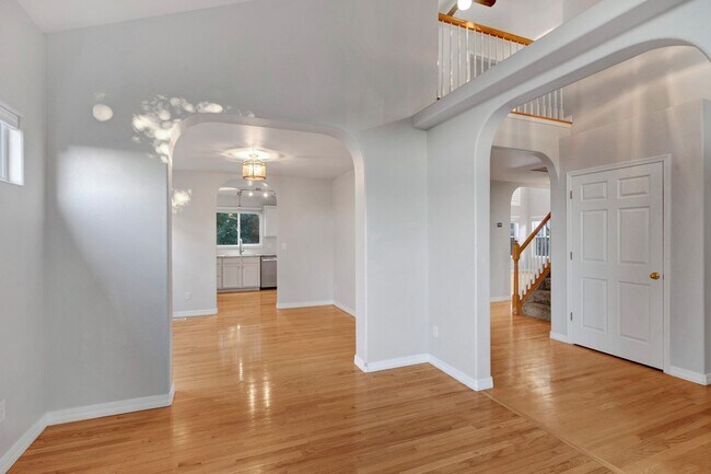 Foto del edificio - Stunning home on Millstream for rent!