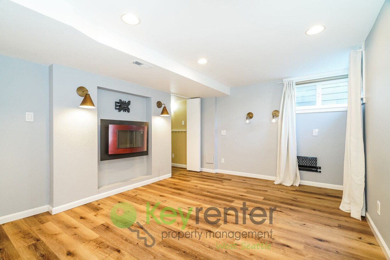 Foto principal - **Rent Special** Elegant Three Bedroom Hom...