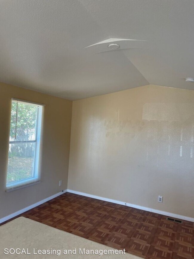Building Photo - 2 br, 1 bath House - 13734 Community St
