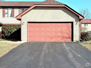 Building Photo - 1217 Andover Cir