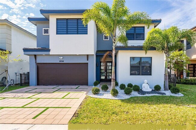Foto del edificio - 16044 NW 89th Ct