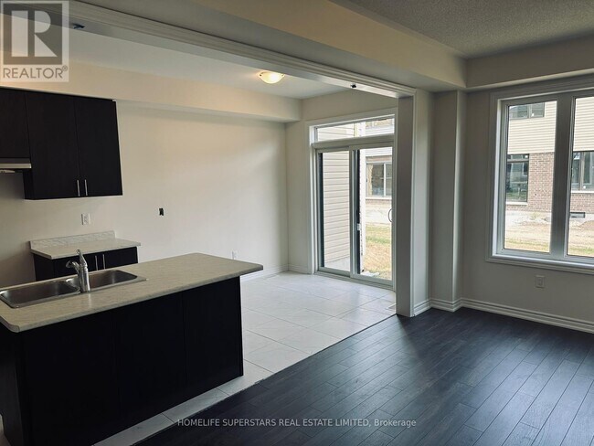 Building Photo - 18 Prudhoe Ter