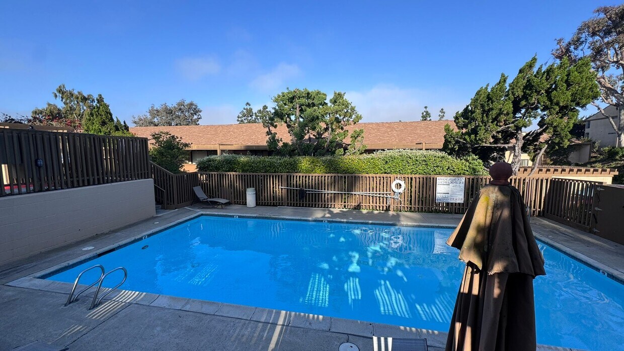 Primary Photo - 1 bd with garage