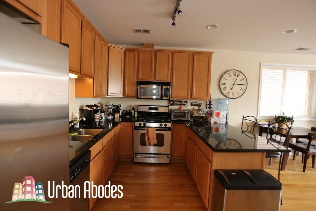 Foto del edificio - 3655 N Southport Ave