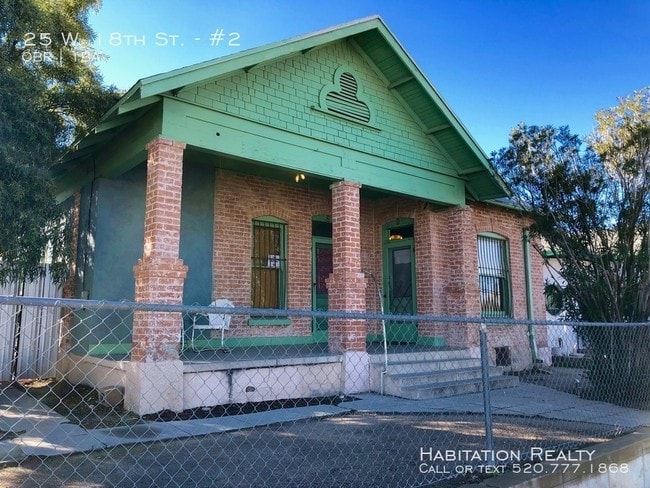 Building Photo - Barrio Santa Rosa Restored 1905 Apt