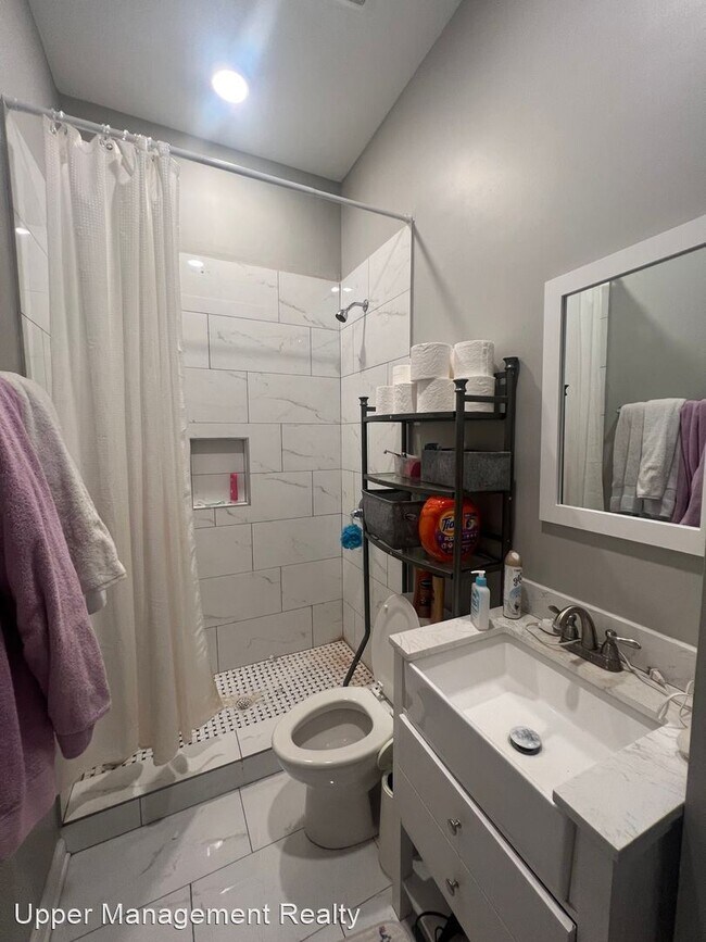 Foto del edificio - 4 br, 2.5 bath Apartment - 7522 Burthe Str...