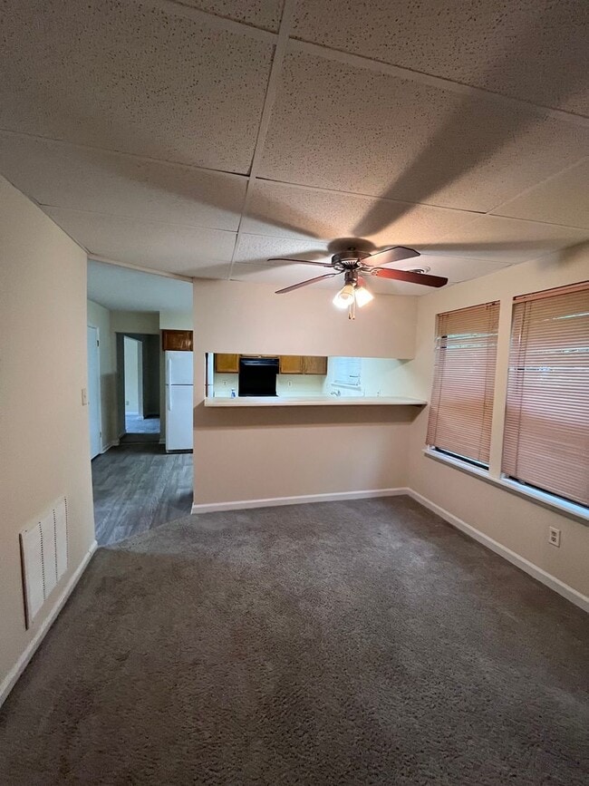 Foto del edificio - Spacious 4 bedrooms house in Lawrenceville