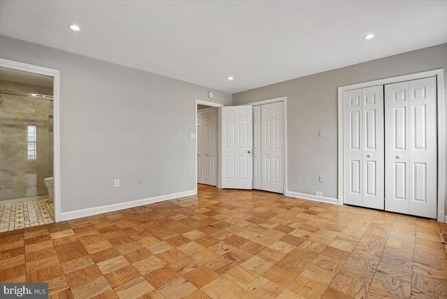 Building Photo - 1620 Beekman Pl NW