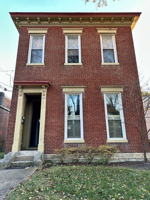 Foto principal - 1312 E Washington St