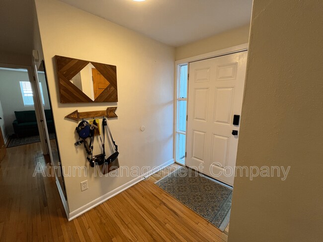 Foto del edificio - 2408 Rob Ln