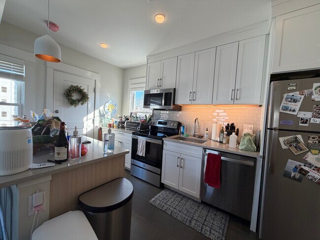 Foto del edificio - 208 Banks St