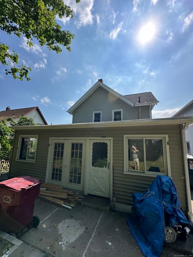 Building Photo - 153 Ward St