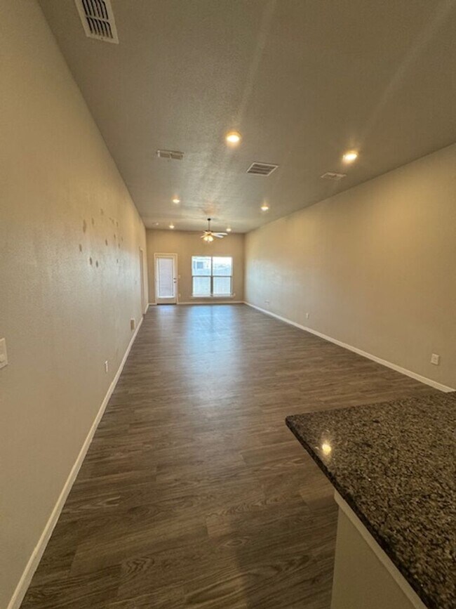 Foto del edificio - Upland Heights- 7047