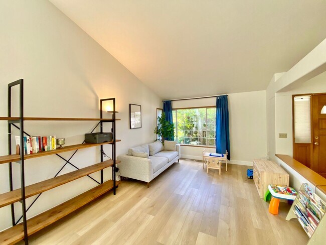 Foto del edificio - Great Home for rent