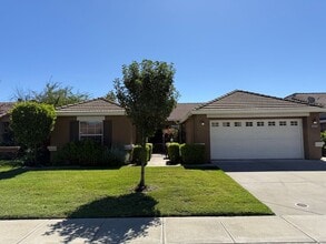 Building Photo - 4024 Eastport Dr