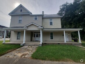Building Photo - 508 S Magnolia Ave