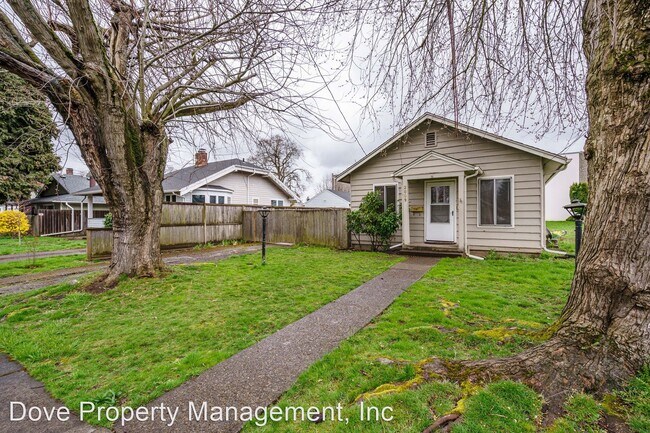 Building Photo - 2 br, 1 bath House - 2009 Simpson Avenue