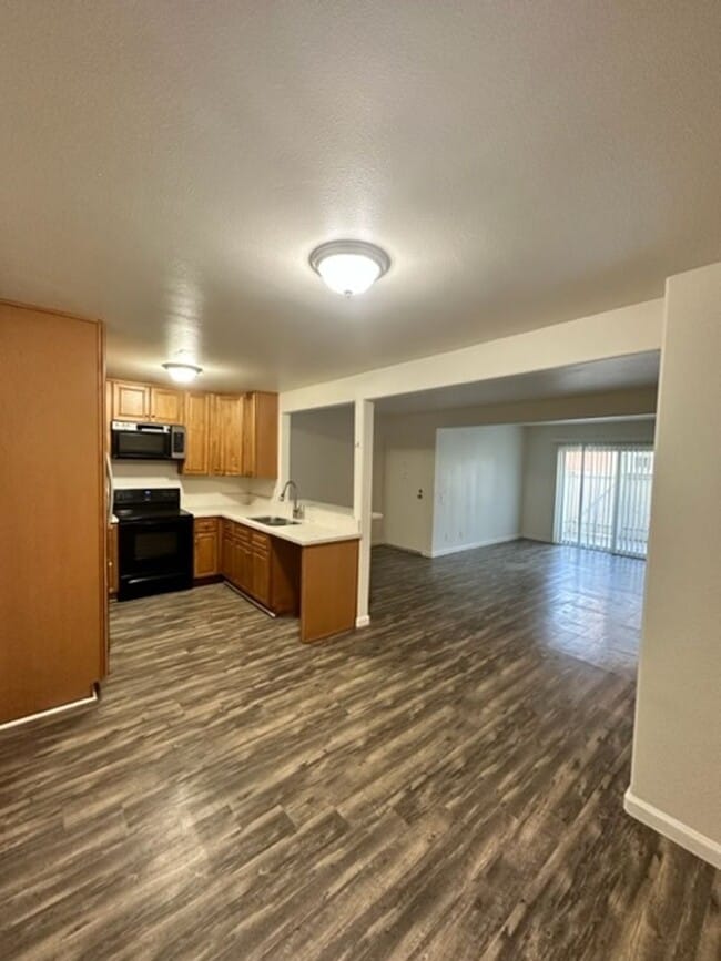 Foto del edificio - Charming Condo 3+2