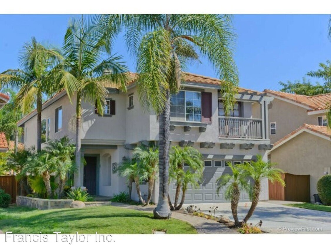 Primary Photo - 4 br, 3.5 bath House - 2538 Summit Gln