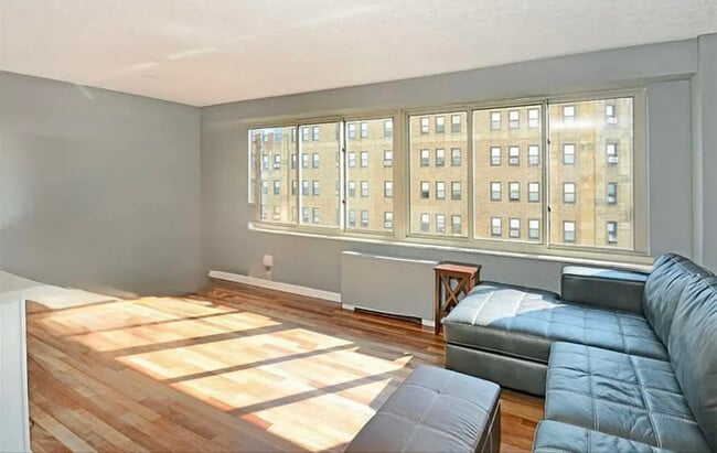 Foto del edificio - 12520 Edgewater Dr