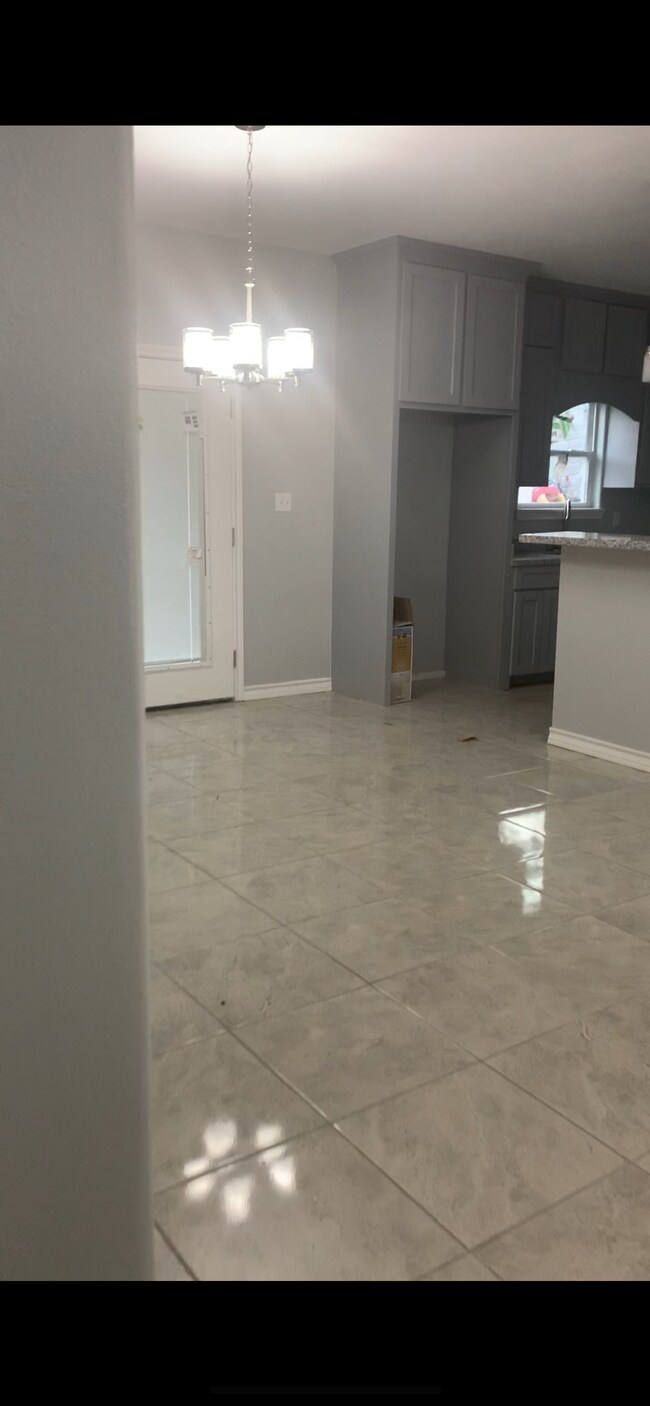 1548 E Van Buren St, Brownsville, TX 78520 House for Rent in