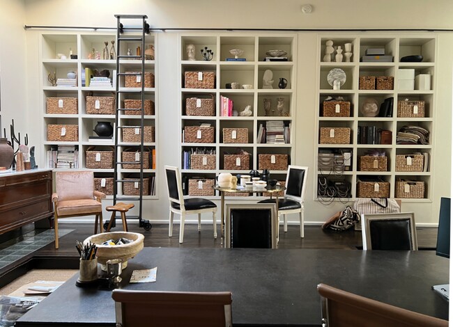 Foto del edificio - 1113 W Armitage Ave