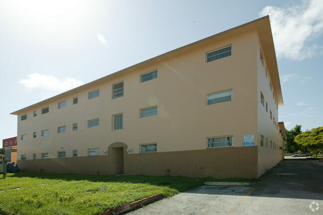 Royal Palm Apartments Miami Fl Building Photo Royal Palm Apartments