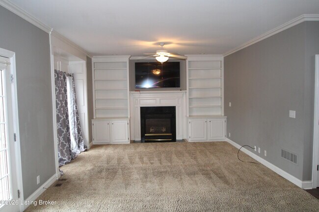 Foto del edificio - 13204 Tucker Lake Dr