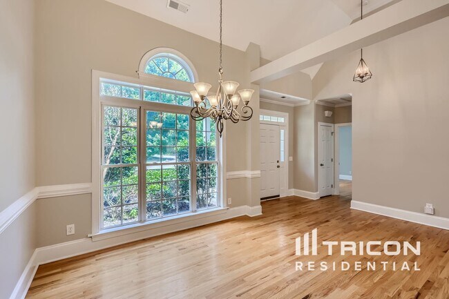 Building Photo - 1129 Moray Ct