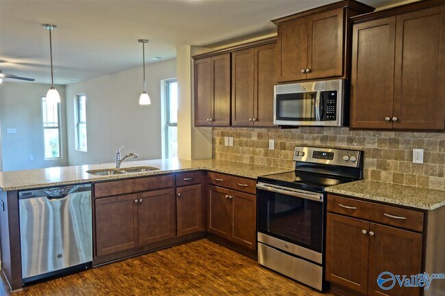 Building Photo - 146 Tybee Dr