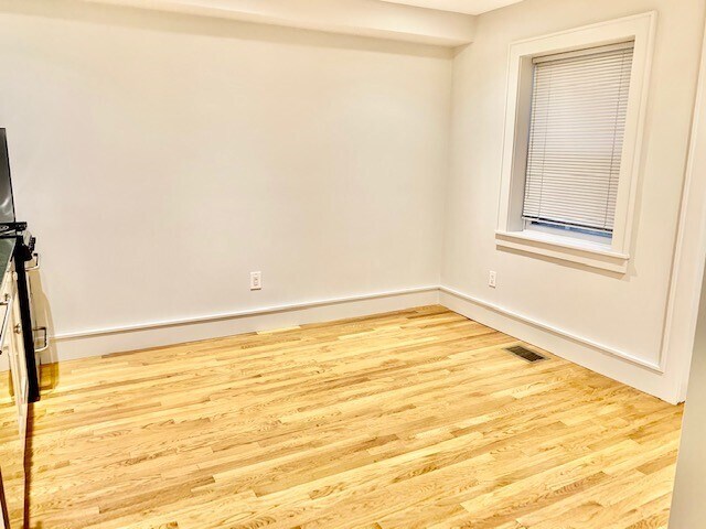 Building Photo - 11 Thacher Ct