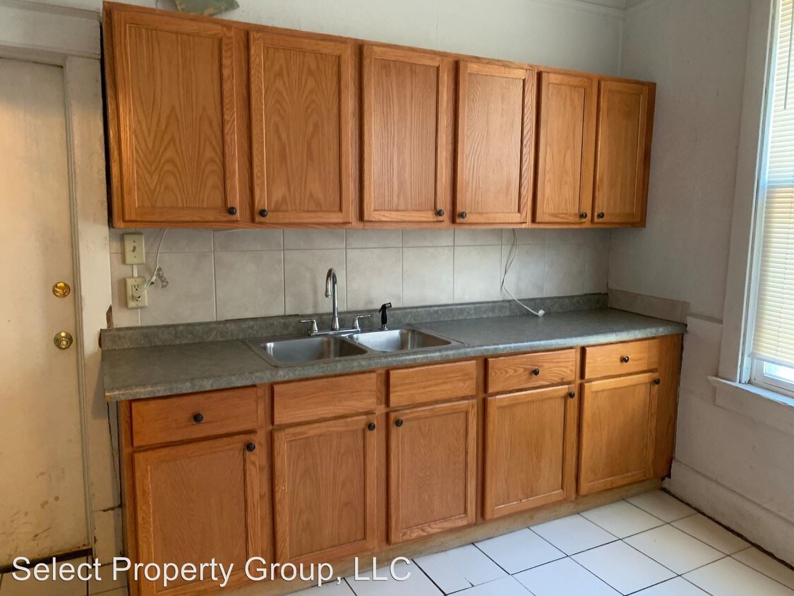 Primary Photo - 2 br, 1 bath Apartment - 1702 N. Pulaski