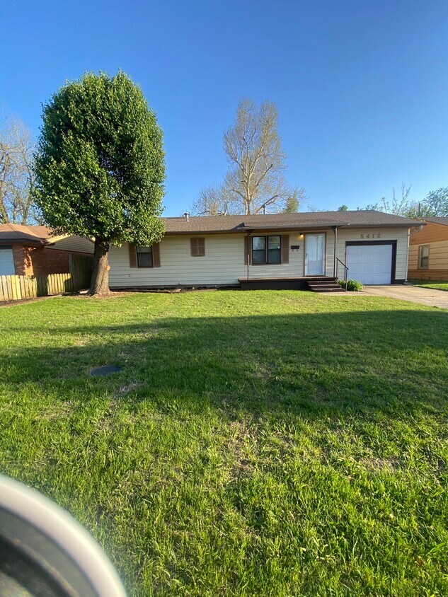 Primary Photo - 5412 NW 45th Terrace