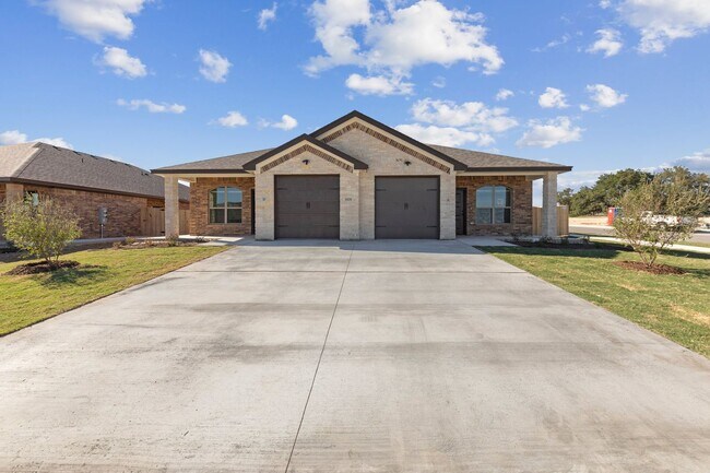 Foto del edificio - 1908 Caspian Trl