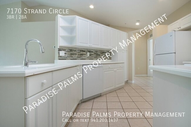 Foto del edificio - 7170 Strand Cir