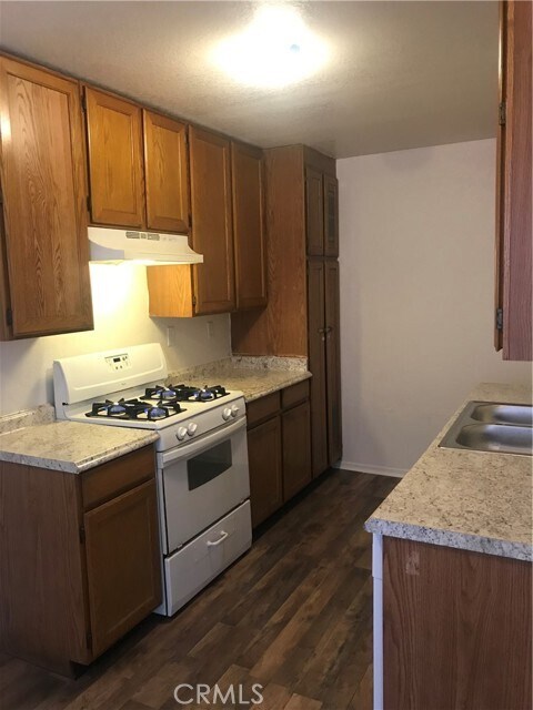 Foto del edificio - 123 E Kimball Ave