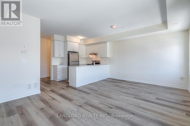 Building Photo - 1695 Dersan St