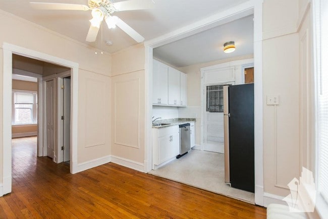 Building Photo - 630 W Arlington Pl