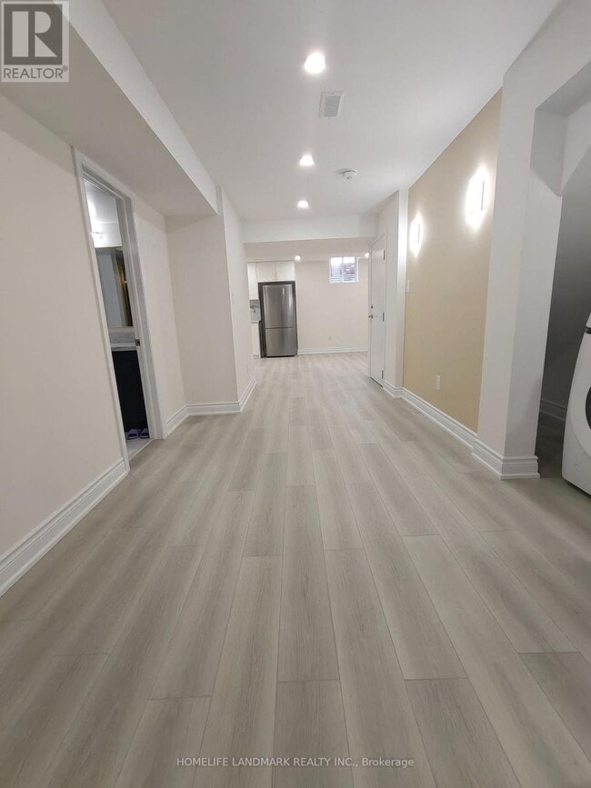Building Photo - 252 Borealis Ave