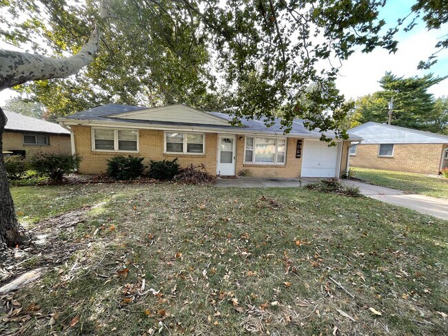 Foto del edificio - Single Family Home Close to KSU!