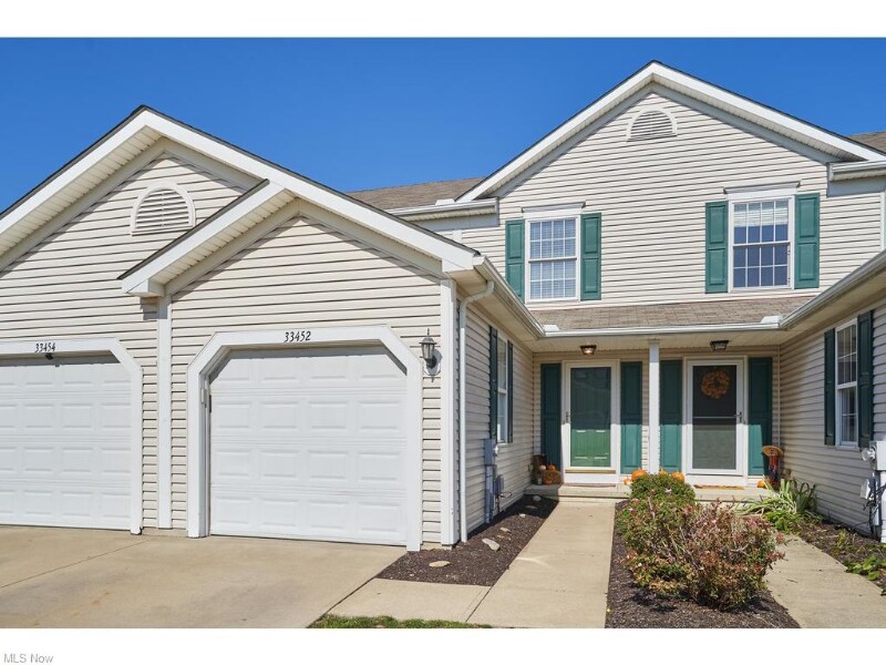 Primary Photo - 33422 Halle Ct
