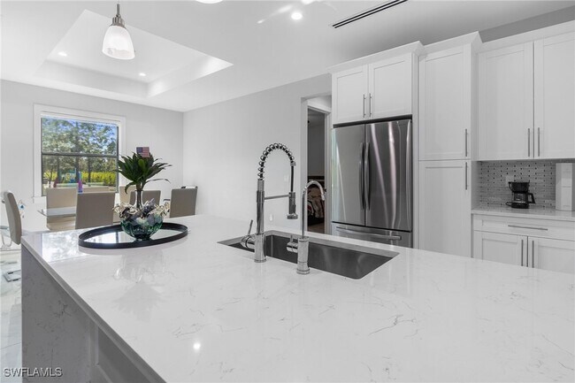 Foto del edificio - 2406 37th Ave NE