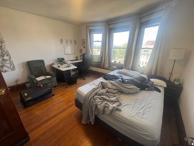 Foto del edificio - 582 Cambridge St