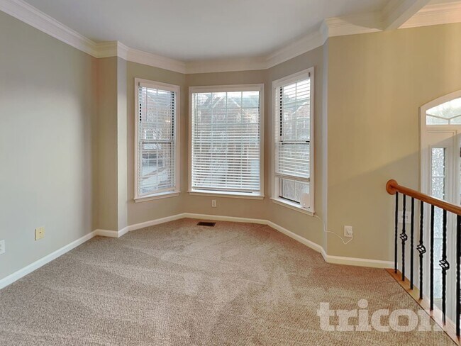 Foto del edificio - 205 Macleans Cross Ln SE