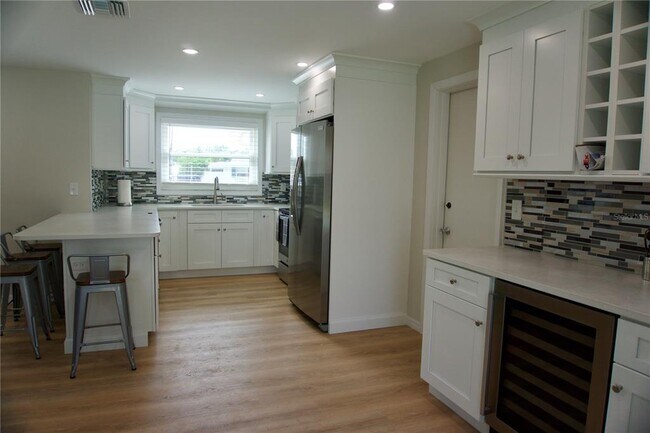 Building Photo - 3162 Regatta Cir