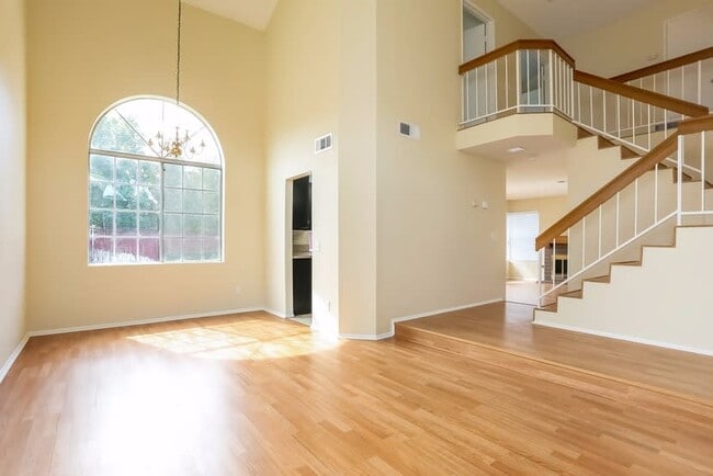 Building Photo - 2852 McCloud River Ln